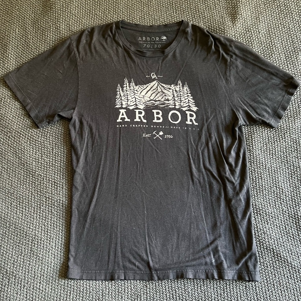Arbor graphic tshirt size large
